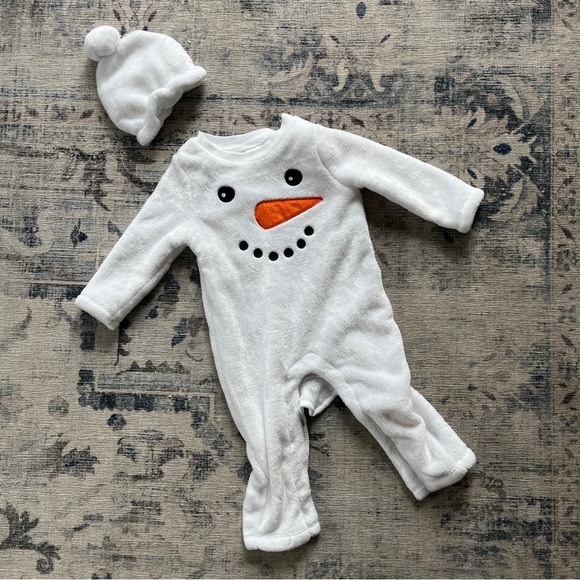 Long Sleeve Snowman Face Christmas Velour Coverall - Picture 3 of 8